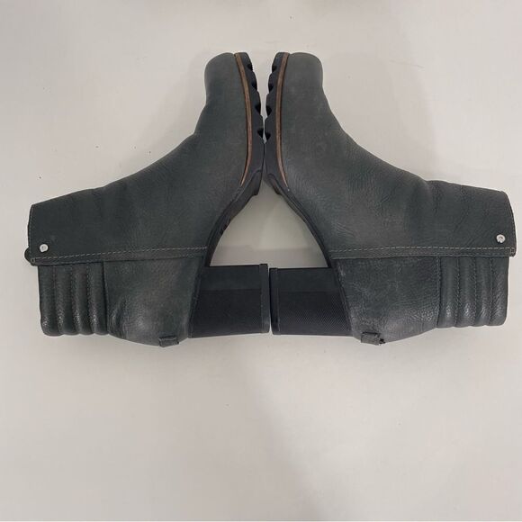 Sorel Grey Leather Block Heeled Booties - Picture 6 of 10